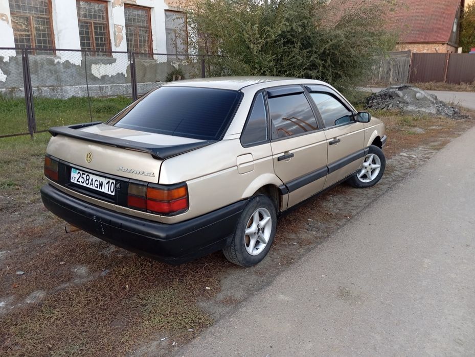 Продам машину Pasat b3