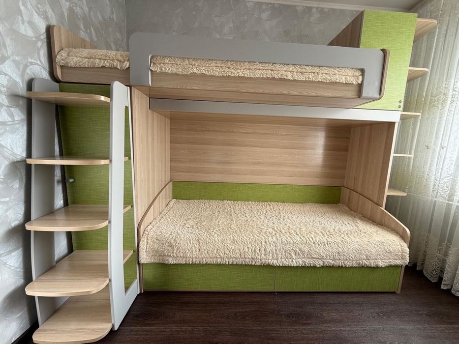 Продам детский гарнитур
