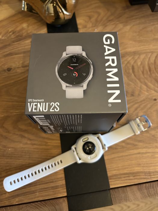 Vand ceas Garmin Venu 2s