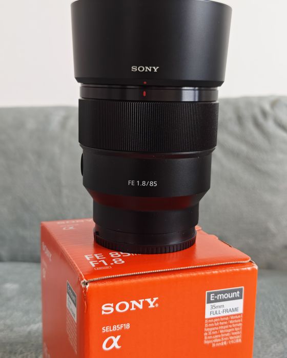 обектив Sony FE 85mm f/1.8