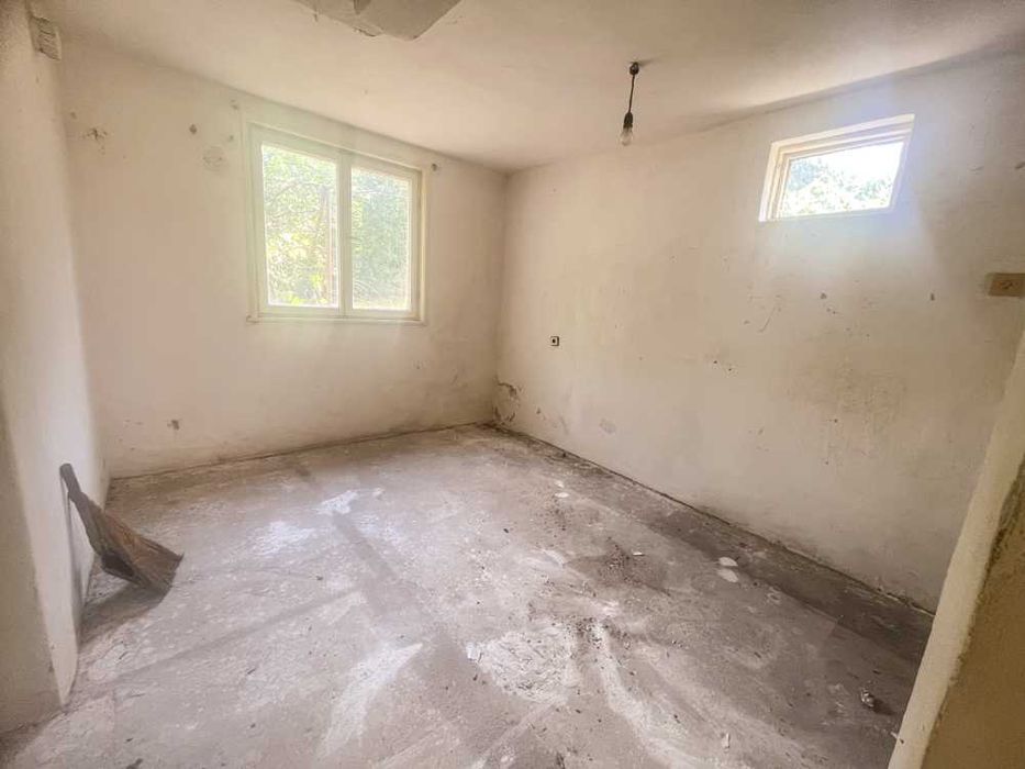 Продава се Къща в с. Тръстеник, Област Русе - 120 кв.м за 246 €/кв.м - Снимка #3