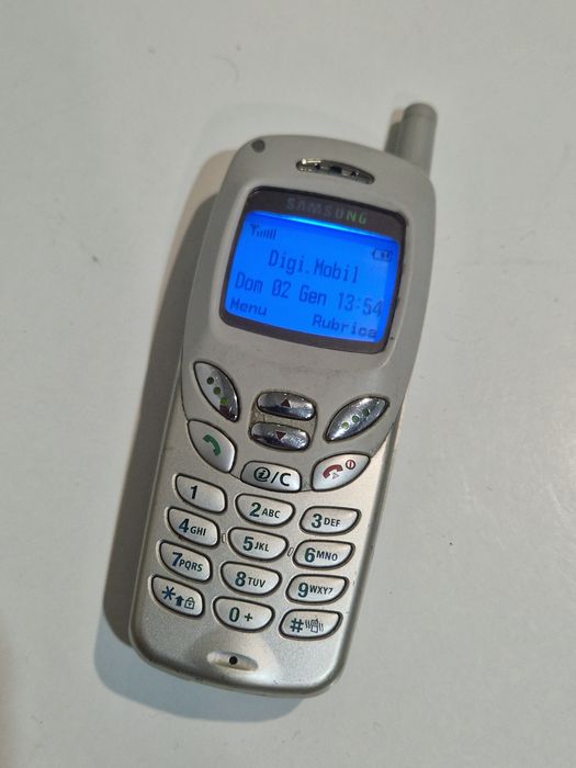 Telefon Samsung perfect funcțional, cu incarcator