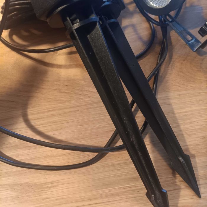 LED градинско осветление RGB – комплект 4 прожектора, 15 м