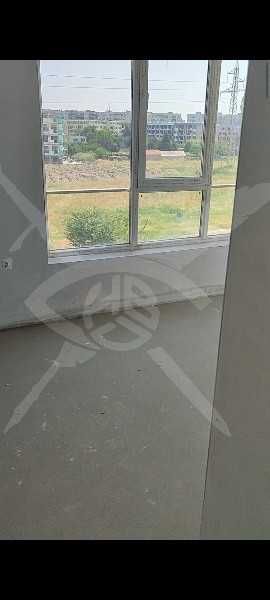 Продава се Тристаен апартамент в Пловдив, Христо Смирненски - 76 кв.м за 1391 €/кв.м - Снимка #4