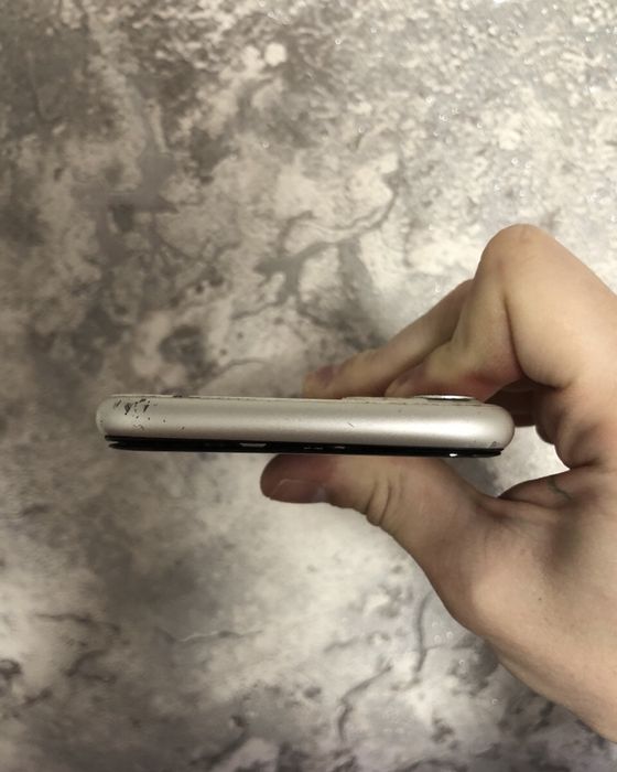 iPhone 11 zapchastga