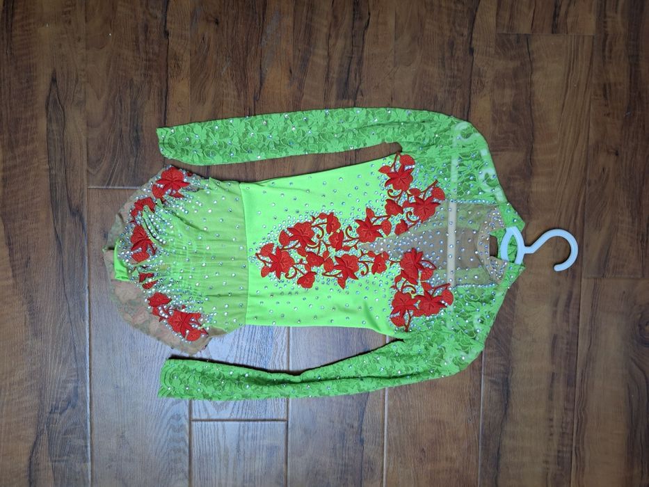 Купальники гимнастические