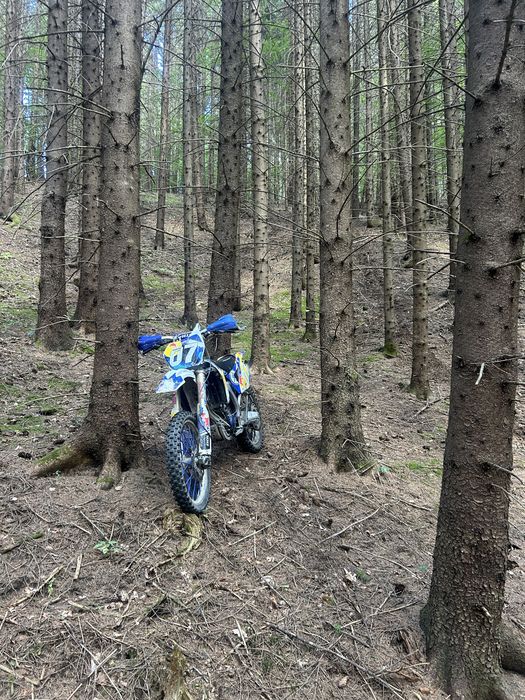 Vand Yamaha yz250f foarte ingrijita