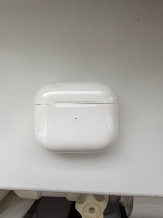 Airpods 3 оригинал с коробкой, отличное состояние