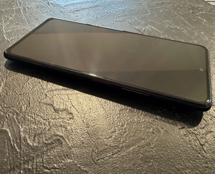 Redmi Note 10 Pro 128gb в отлично състояние, има леки външни забележки