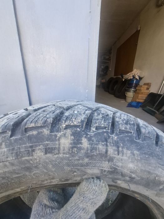 Продам зимние шины 185/65/14