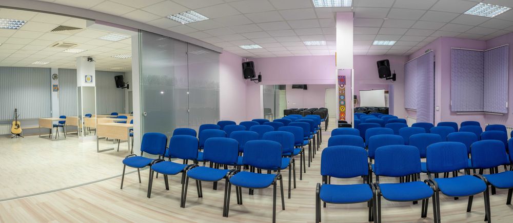 Зали под наем /за презентации, събития, тържества/, с кафе-бар зона!