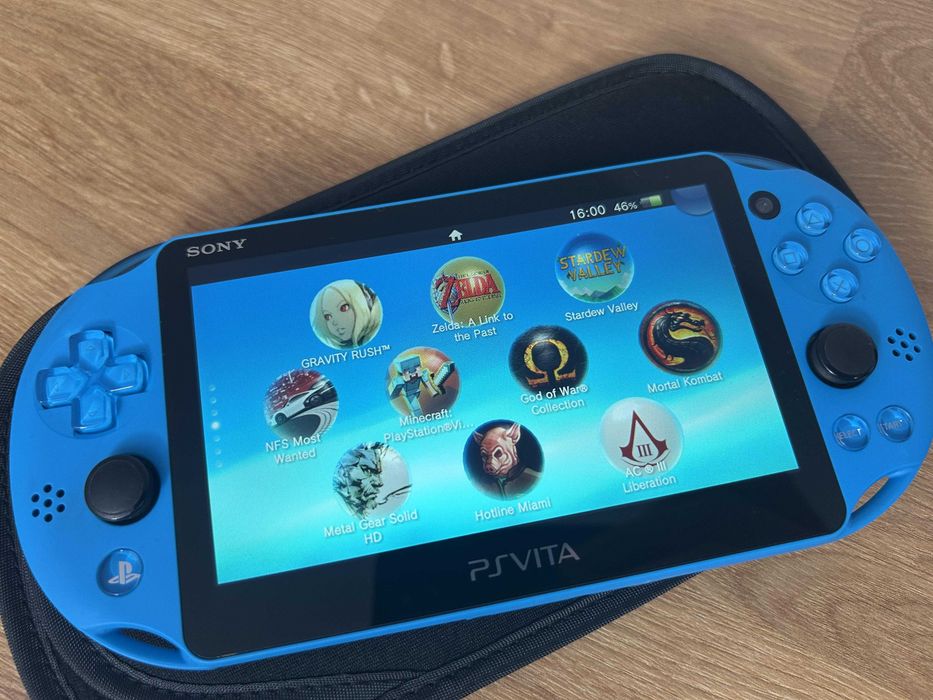 PS Vita Slim Aqua Blue modată — editie japoneza rara, 128GB