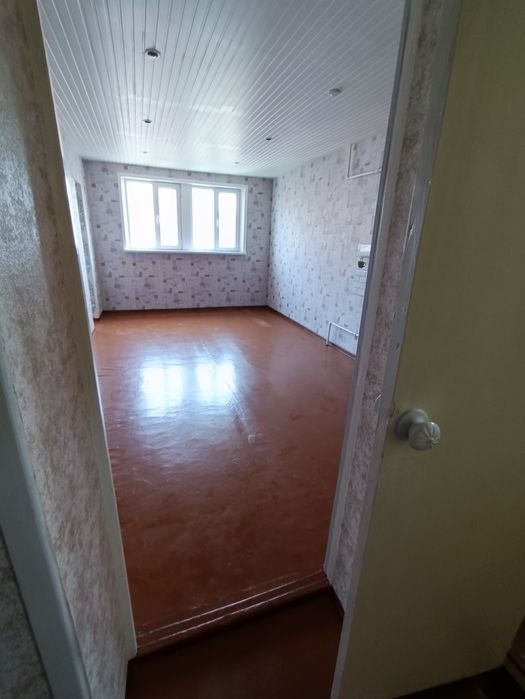 2 х комнатную квартиру. Галерея Куйлюк 5.  4/9  . 42 м2. Санузел разде