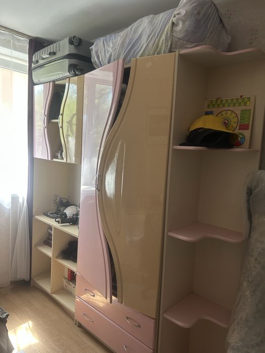 Продам детскую спальню для девочек.