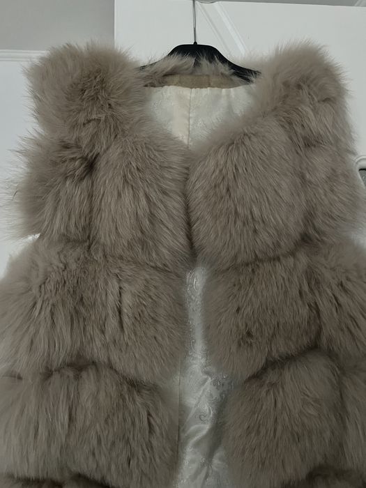 Vesta blana naturala crem bej piele intoarsa