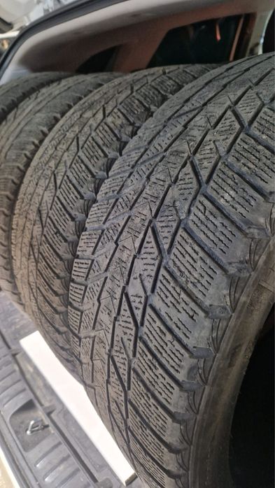 Шины покрышка 245/45R19