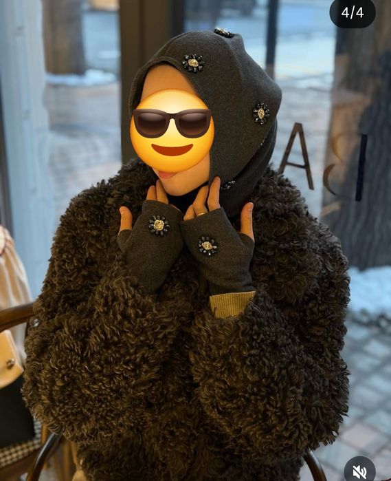 Продам капор с митенки Новый