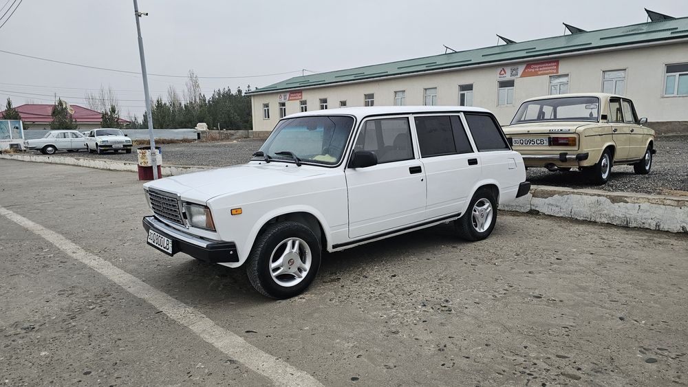 ПРОДАЮ Автомобиль 2104