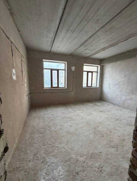 Продаётся 3х комн квартира на 1 этаже Ор-р ХБК больница