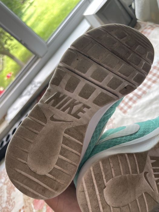 Vand adidasi nike marimea 36