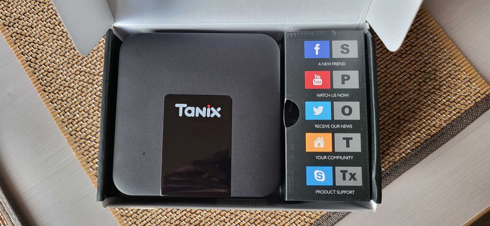 Tanix T3 android box 16/2Gb, nou la cutie nefolosit , optical out, pachet complet, box, telecomandă, alimentator, cablu HDMI