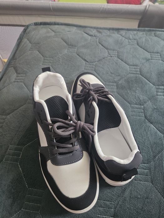 Adidași bărbați marimea 42