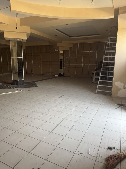 Аренда не жилого помещения 210 м2 первая линия Иик ота