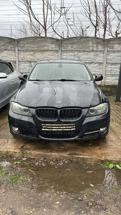 Dezmembrez BMW E90 2.0 D an 2009 cod motor N47D20C