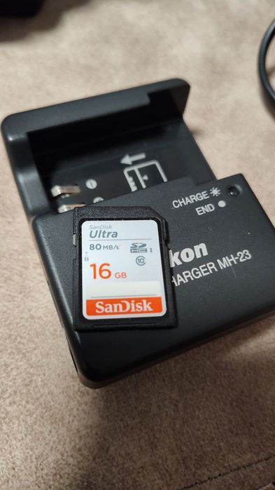 Фотоапарат Nikon D40, тяло , без обектив