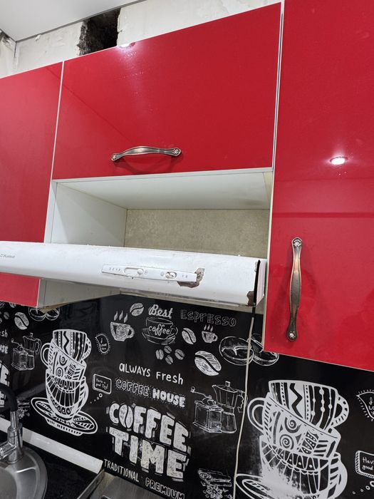 Куханный гарнитур 50000 тг