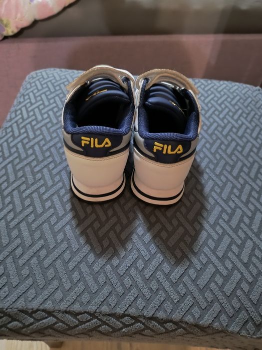 детски маратонки Фила