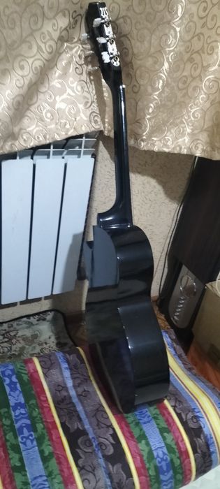 Гитара акустическая профессиональный