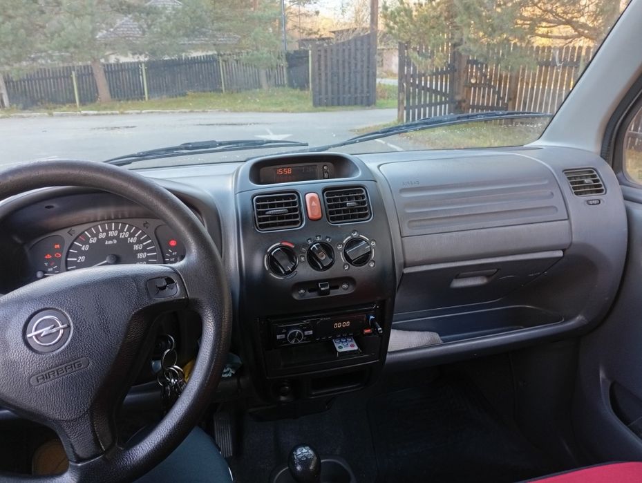 Opel agila 2002 1000 cm³ benzină