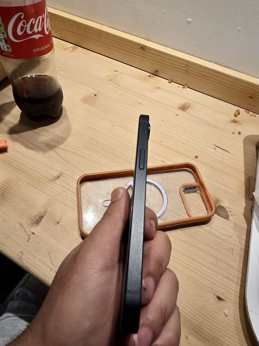 IPHONE 16e