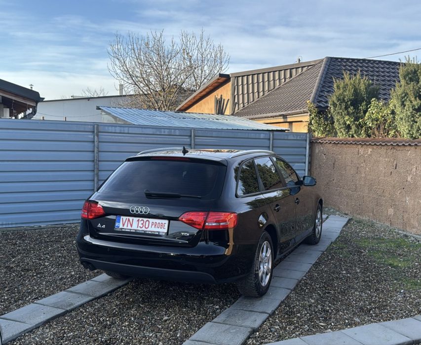 AUDI A4 B8 Avant 2.0TDI 2011