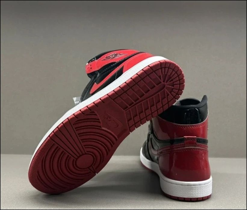 Nike Air Jordan 1 Retro High OG Patent Bred 44