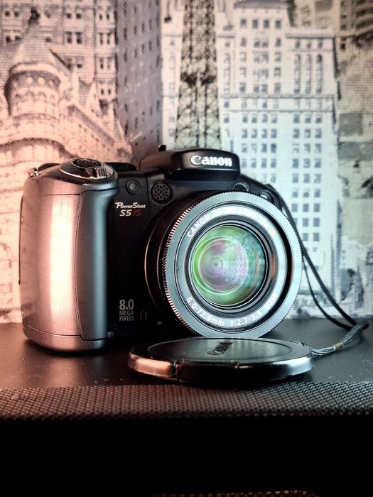 Canon PowerShot S5 IS- фотоапарат