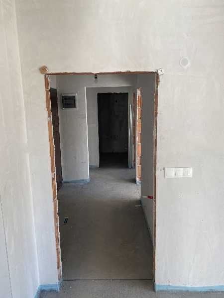 Продава се Тристаен апартамент в Асеновград - 87 кв.м за 874 €/кв.м - Снимка #2