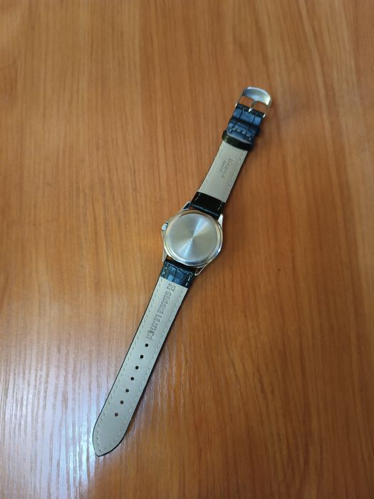 Часы Casio кварцевые