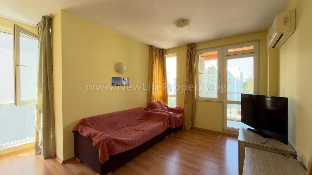 Продава се Двустаен апартамент в к.к. Слънчев бряг - 63 кв.м за 1318 €/кв.м - Снимка #3