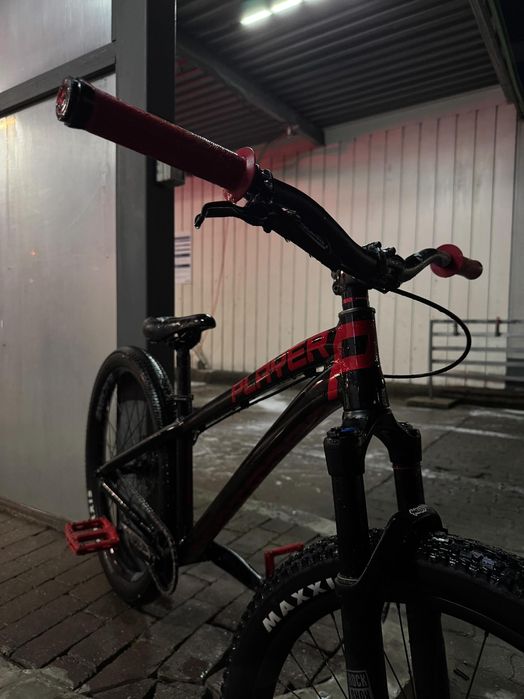 Bicicleta dirt jumper dartmoor 2025 (făcută pe piese)