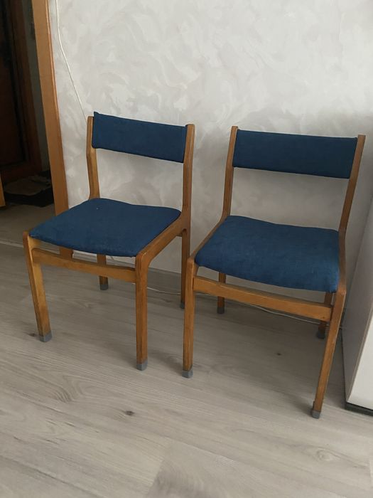 Продам деревянные стулья