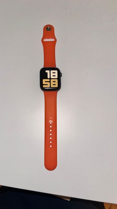 Продам Эпл Воч Se