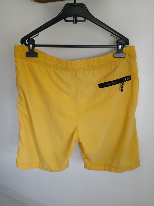 Short Ralph Lauren Marimea M clasic Fit.  Originali