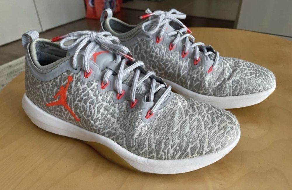 Air Jordan Trainer 1 Low - Elephant Print Grey/Infrared