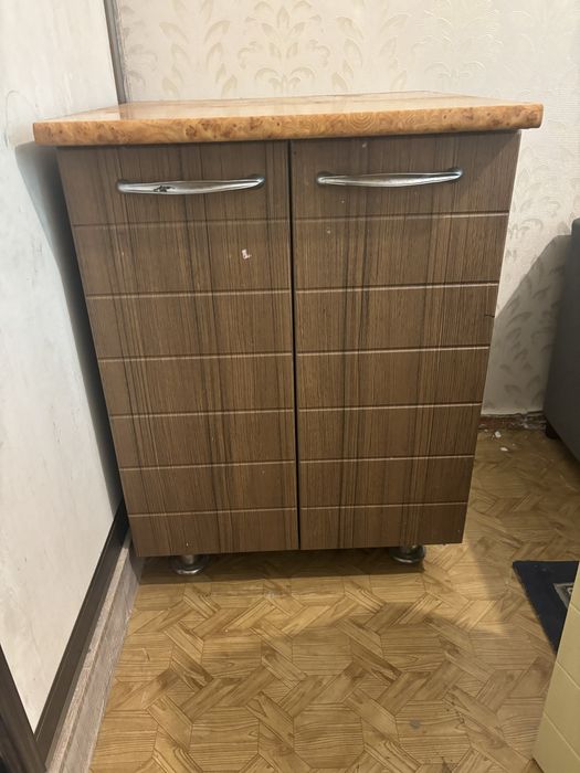 Всем здравствуйте продается 2 вверхин 1 нижний