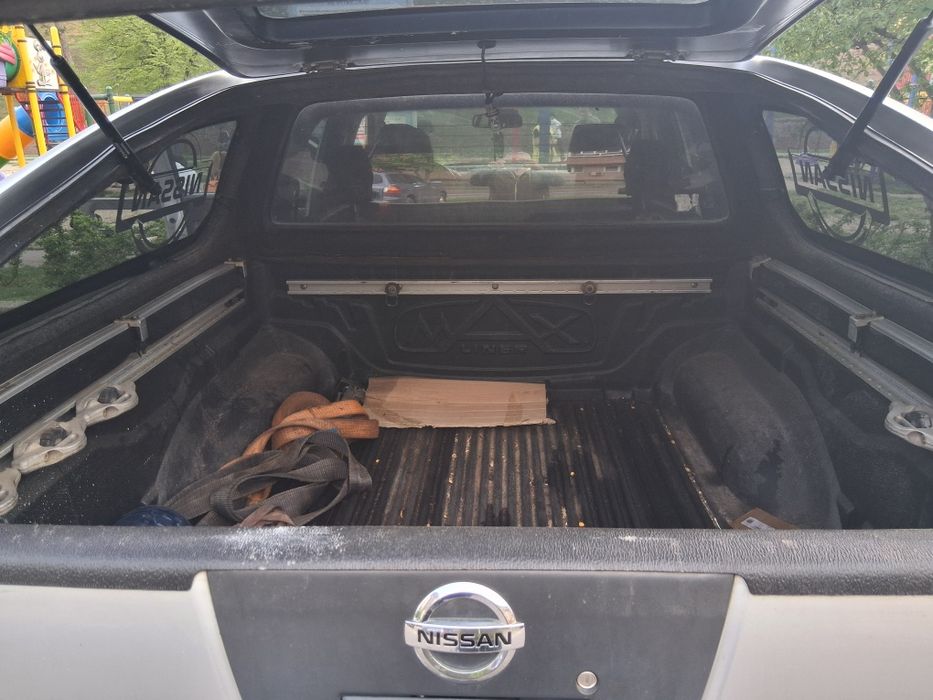 Se vinde nisan navara d40