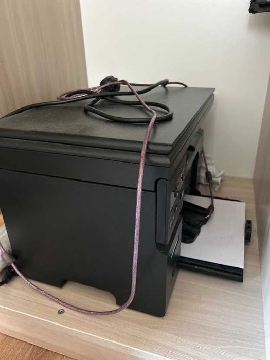 Принтер, кофемолка, посуда