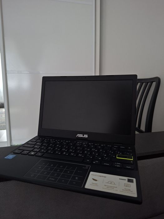 Ноутбук Asus  2023