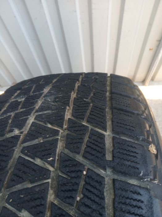 Шины  bridgestone r17 комплект